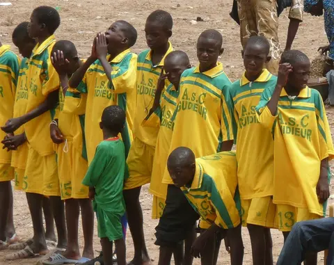 Baloh yi ƴin-ƴinni ɓëy Gíjëer